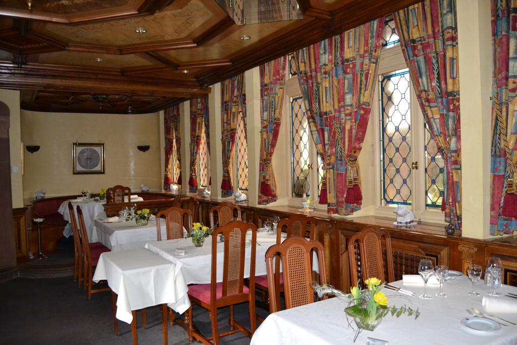 Hostellerie Au Cygne Wissembourg Exterior foto