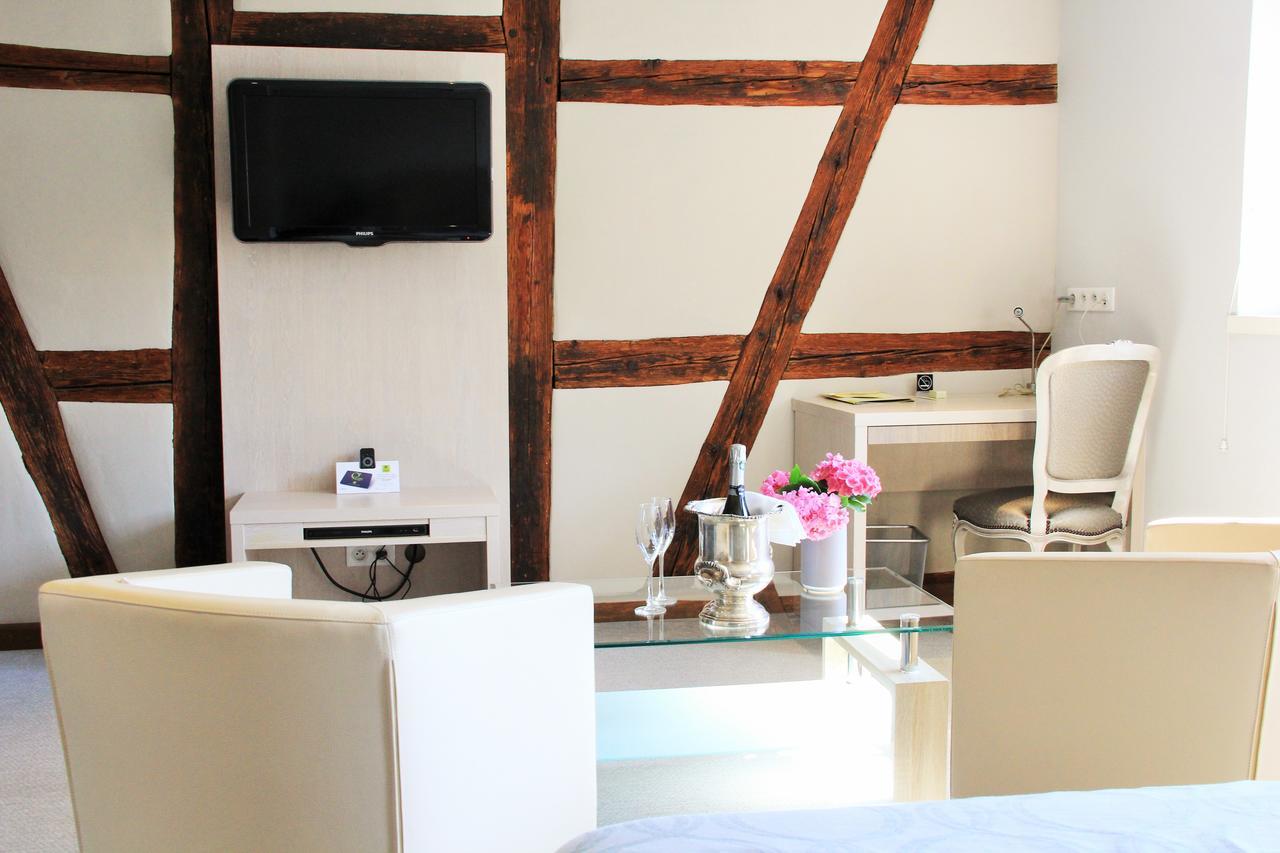 Hostellerie Au Cygne Wissembourg Exterior foto